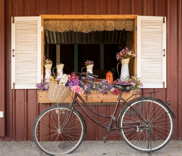 Staré klasické kolo — Stock fotografie