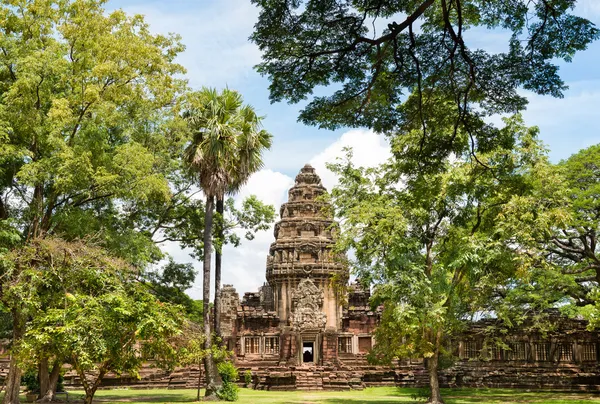 Historic Prasat Hin Phimai Castle at Nakhon Ratchasima, Thailand — Stock Photo, Image