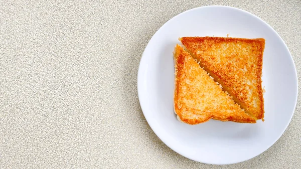 Zweiteilige Dreieck Scheiben Geröstetes Brot Aus Weißem Weizenmehl Und Eine — Stockfoto