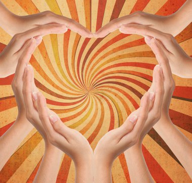 elleri yapmak kalp şekli