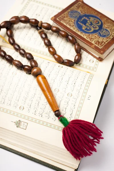 Kur'an, kutsal kitap