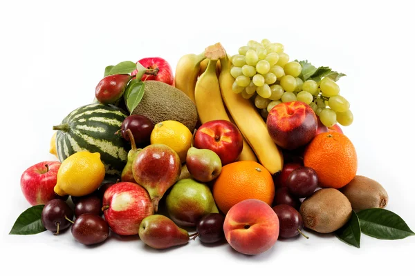 Frutas frescas aisladas sobre un fondo blanco. Conjunto de diferentes fr —  Fotos de Stock