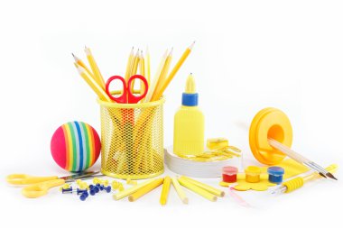 kantoor en student accessoires geïsoleerd op een witte achtergrond. b