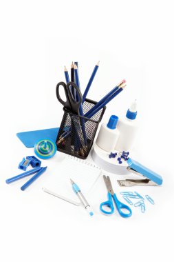 kantoor en student accessoires geïsoleerd op een witte achtergrond. b