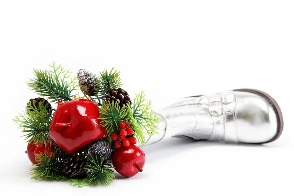 Kerstdecoratie geïsoleerd op een witte achtergrond. de tak op — Stockfoto