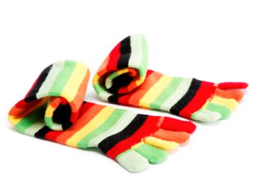 Beyaz arka plan üzerinde izole renkli funny çorap.