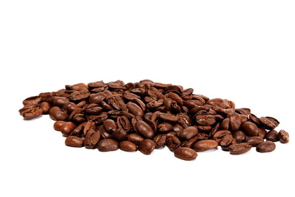 Kaffebönor på vit bakgrund. — Stockfoto