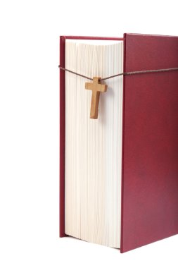 Beyaz arka plan üzerinde izole İncil kitap.