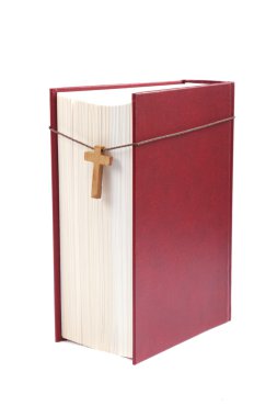 Beyaz arka plan üzerinde izole İncil kitap.