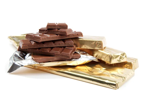 Tavoletta di cioccolato isolata su fondo bianco — Foto Stock