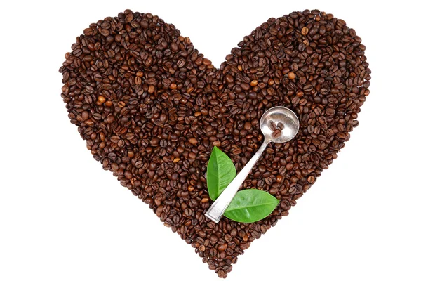 Hjärtat från kaffebönor på vit bakgrund. — Stockfoto