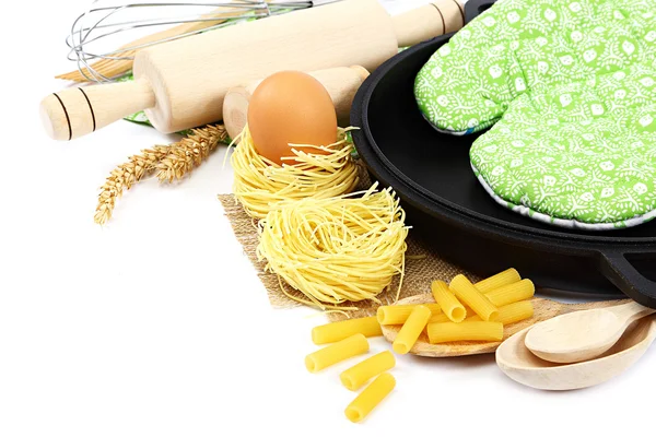 Leveranser och ingredienser för bakning eller att göra pasta. — Stockfoto