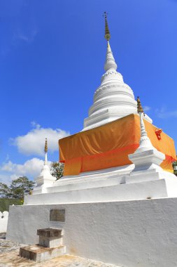 Sarı sabahlık tecavüz pagoda mavi gök