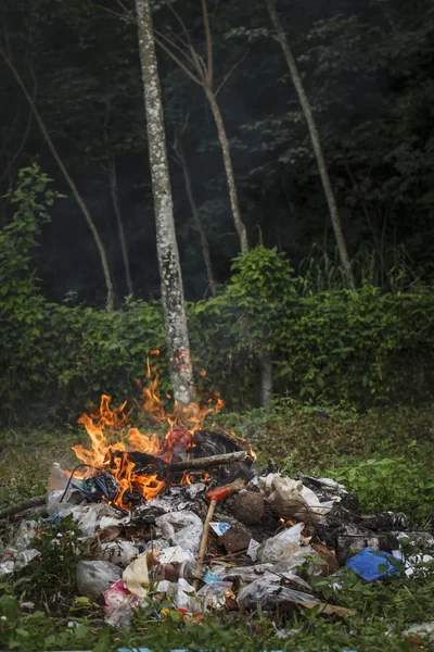 Rubbish burn — Stock Photo, Image