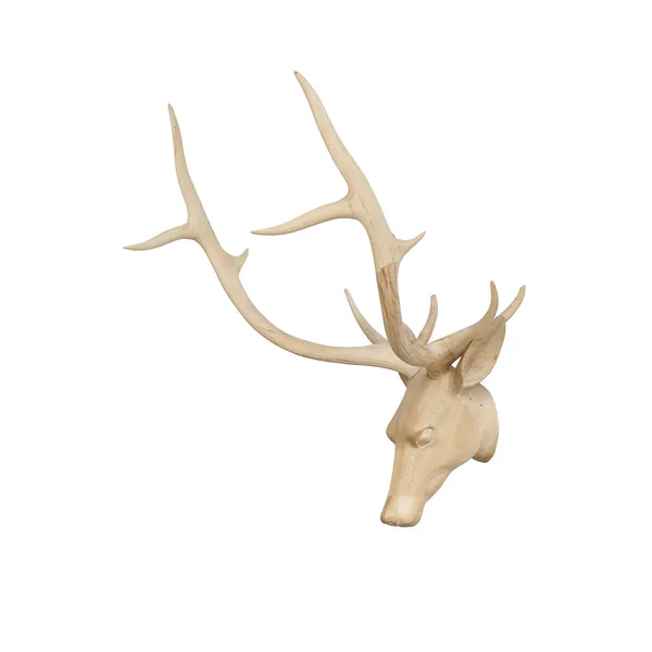 Tête de cerf en bois isolée sur fond blanc (Décoration ) — Photo