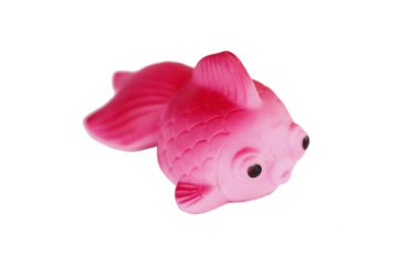 Beyaz arka plan üzerinde izole pembe altın balık plastik