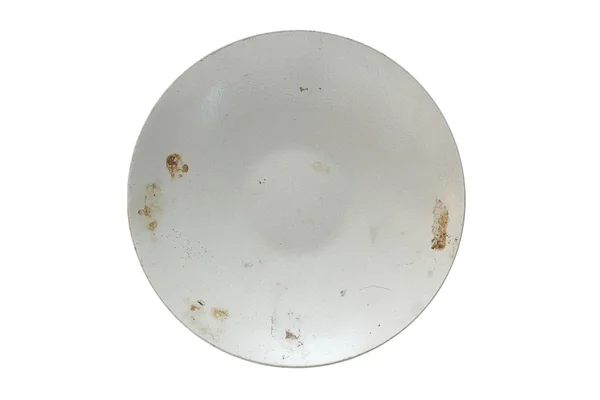 Prato cerâmico antigo isolado sobre fundo branco — Fotografia de Stock