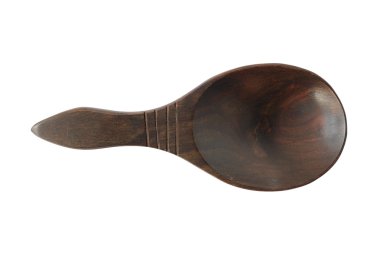 Tahta kaşık beyaz arkaplanda izole edildi