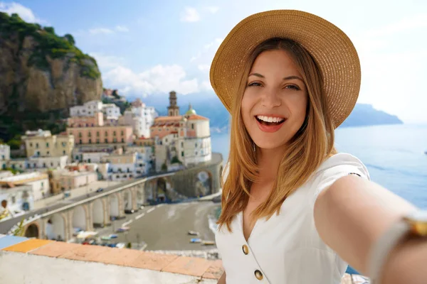 Travel Europe Selfie Woman Amalfi Coast Italy Happy Laughing Tourist — стоковое фото