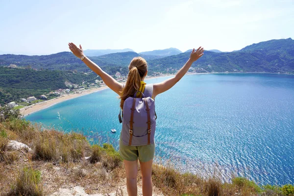 Successful Hiking Woman Top Mountains Motivation Inspiration Beautiful Panoramic View — Stockfoto