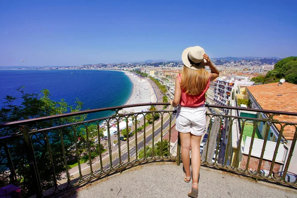 French Riviera Back View Attractive Young Woman Holding Hat Enjoying — Stockfoto