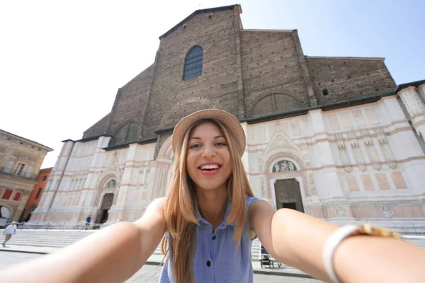 Beautiful Tourist Girl Takes Selfie Photo Bologna Italy — Stok fotoğraf