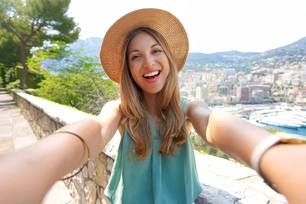 Attractive Tourist Girl Takes Selfie Picture Monte Carlo Cityscape Monaco — стоковое фото