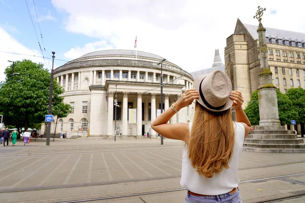 Beautiful Tourist Woman Strolling Peter Square City Manchester United Kingdom — Fotografia de Stock