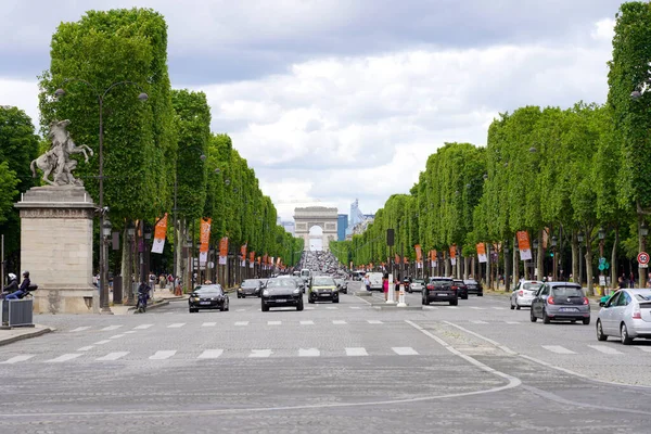 Париж Франция Июня 2022 Года Avenue Des Champs Elyses Париж — стоковое фото