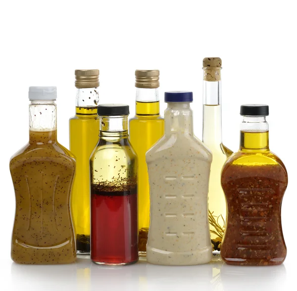salata sosları ve zeytin yağı