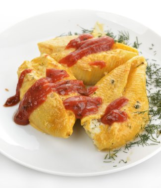 doldurulmuş makarna