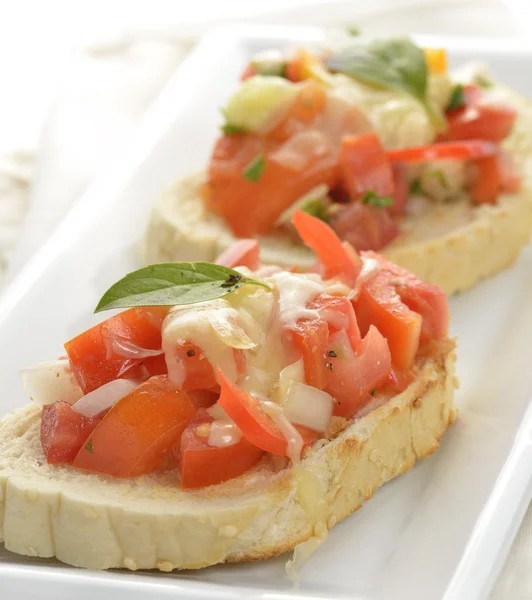 Bruschetta With Tomato And Basil — Stock Photo, Image