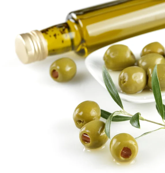 Gröna fyllda oliver — Stockfoto
