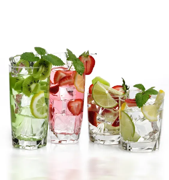 Fruit Drinks With Ice — Stock Photo, Image