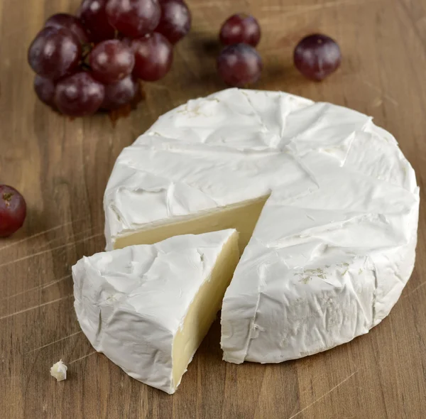브리 치즈 — 스톡 사진