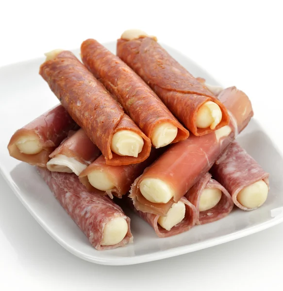 Rollos de carne y salami con queso —  Fotos de Stock