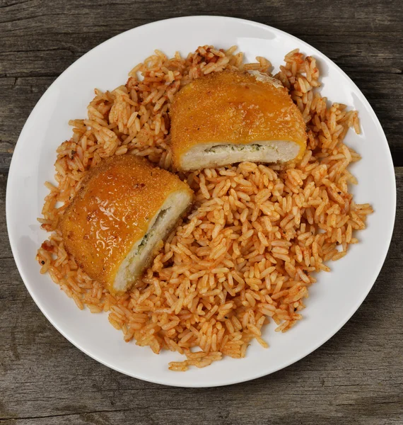 Filete de pollo relleno con arroz — Foto de Stock