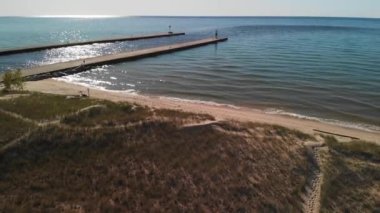 Muskegon, MI yakınlarındaki Michigan Gölü Rıhtımı Havalimanı