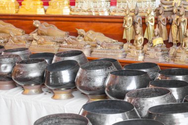 keşiş kase bağış