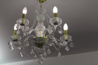 Tavanda kristal avize