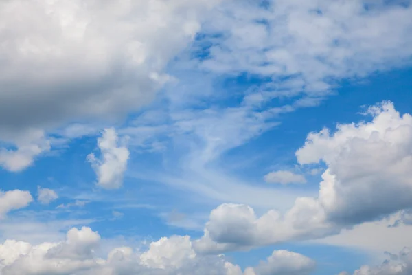 Cloud in blue sky — Stock Photo, Image