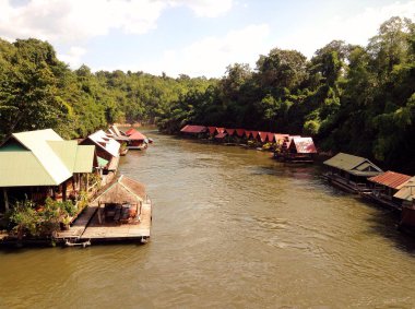 kuş gözü görünümü Sal kwai Nehri ve dağ sai yok Milli Park, kanjanaburi Köprüsü
