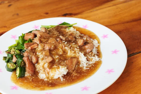 Tailandia comida tradicional, arroz con salsa de pollo —  Fotos de Stock