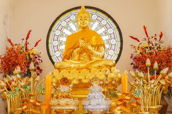 Image de Bouddha, Temple Phasornkaew, cet endroit pour la méditation qui — Photo