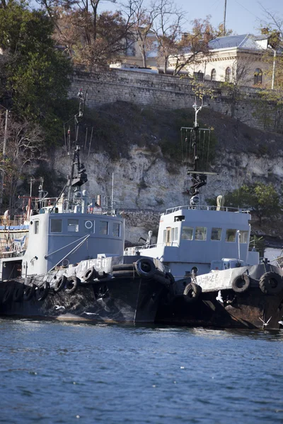 Sevastopol Ucrania Octubre 2012 Barcos Rusos Fondeados Bahía Sebastopol Crimea — Foto de Stock