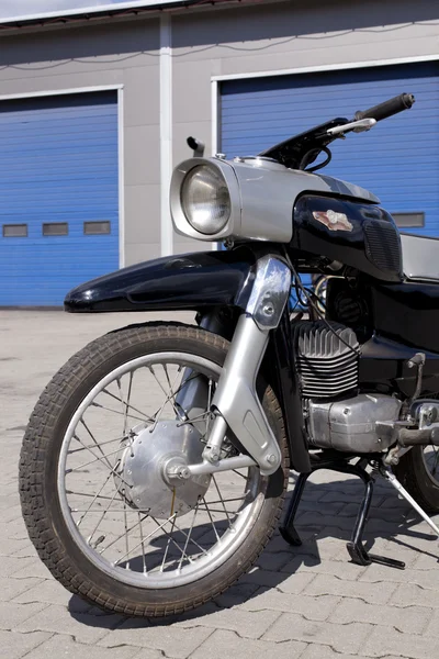 WARSAW - August 25: Old polish motorcycle "Gazela" on motobazaar. August 25, 2013 in Warsaw, Poland. — Stock Photo, Image