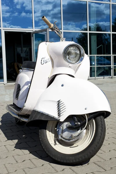 WARSAW - August 25: Old polish motorcycle "Osa" on motobazaar. August 25, 2013 in Warsaw, Poland. — Stock Photo, Image