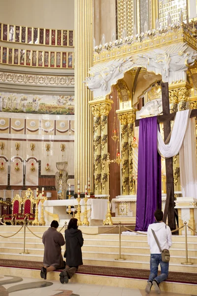 Lichen, Polonia mar 17: Interno del Santuario di Nostra Signora a Lichen - Polonia. La chiesa più grande della Polonia. 17 marzo 2012, Lichen Polonia — Foto Stock