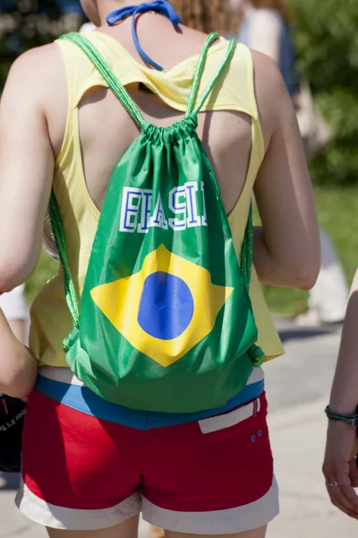 Varsóvia, Polônia - JUNHO 8: pessoas assistindo ao XII Festival Brasileiro "Bom Dia Brasil", Polônia em 8 de junho de 2014 — Fotografia de Stock