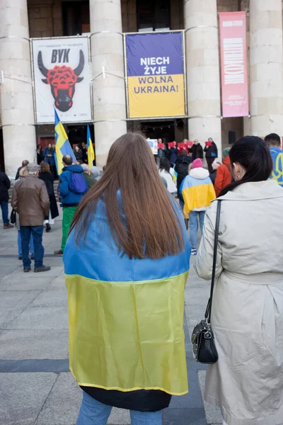 Varşova, Polonya, 20 Mart 2022. Ukrayna 'daki savaşa karşı protesto